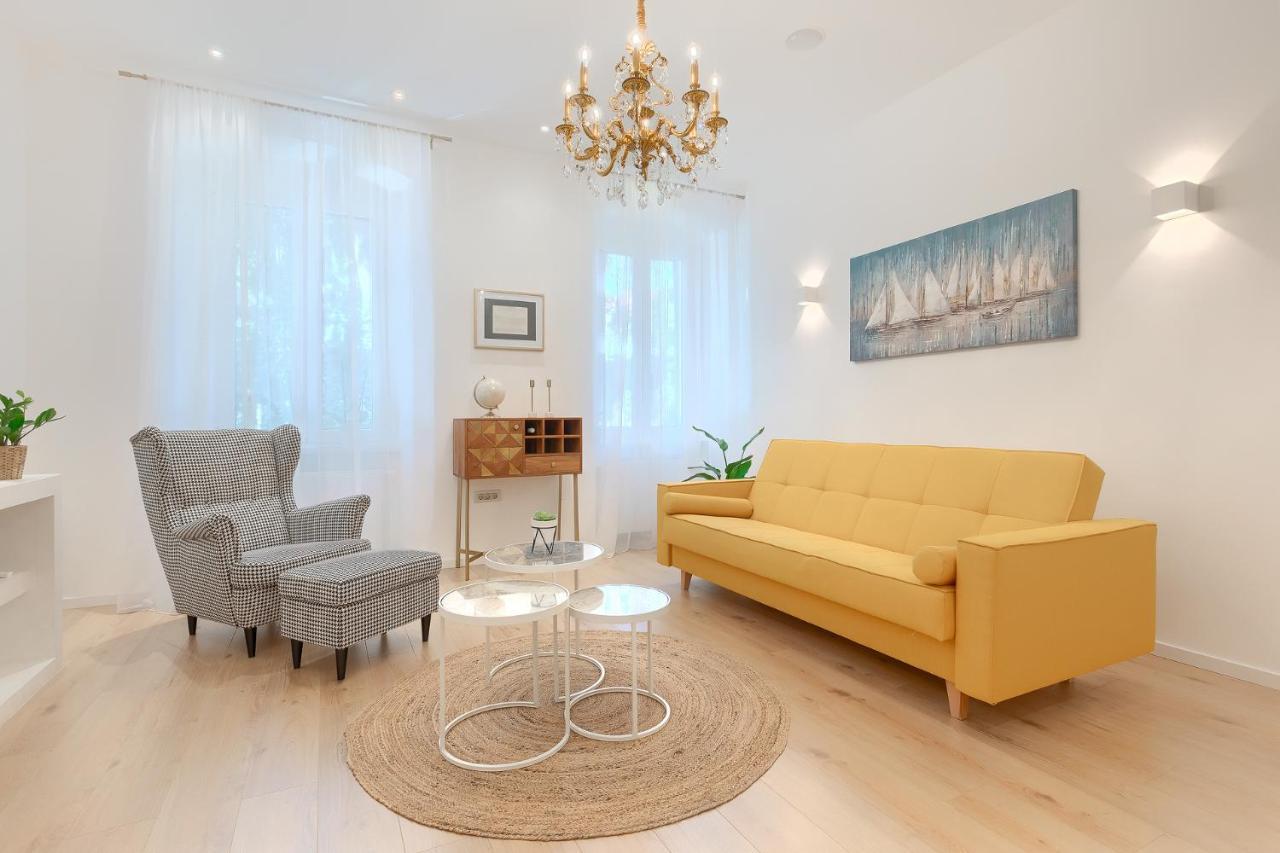 Calafati Apartment With Free Private Parking 里耶卡 外观 照片