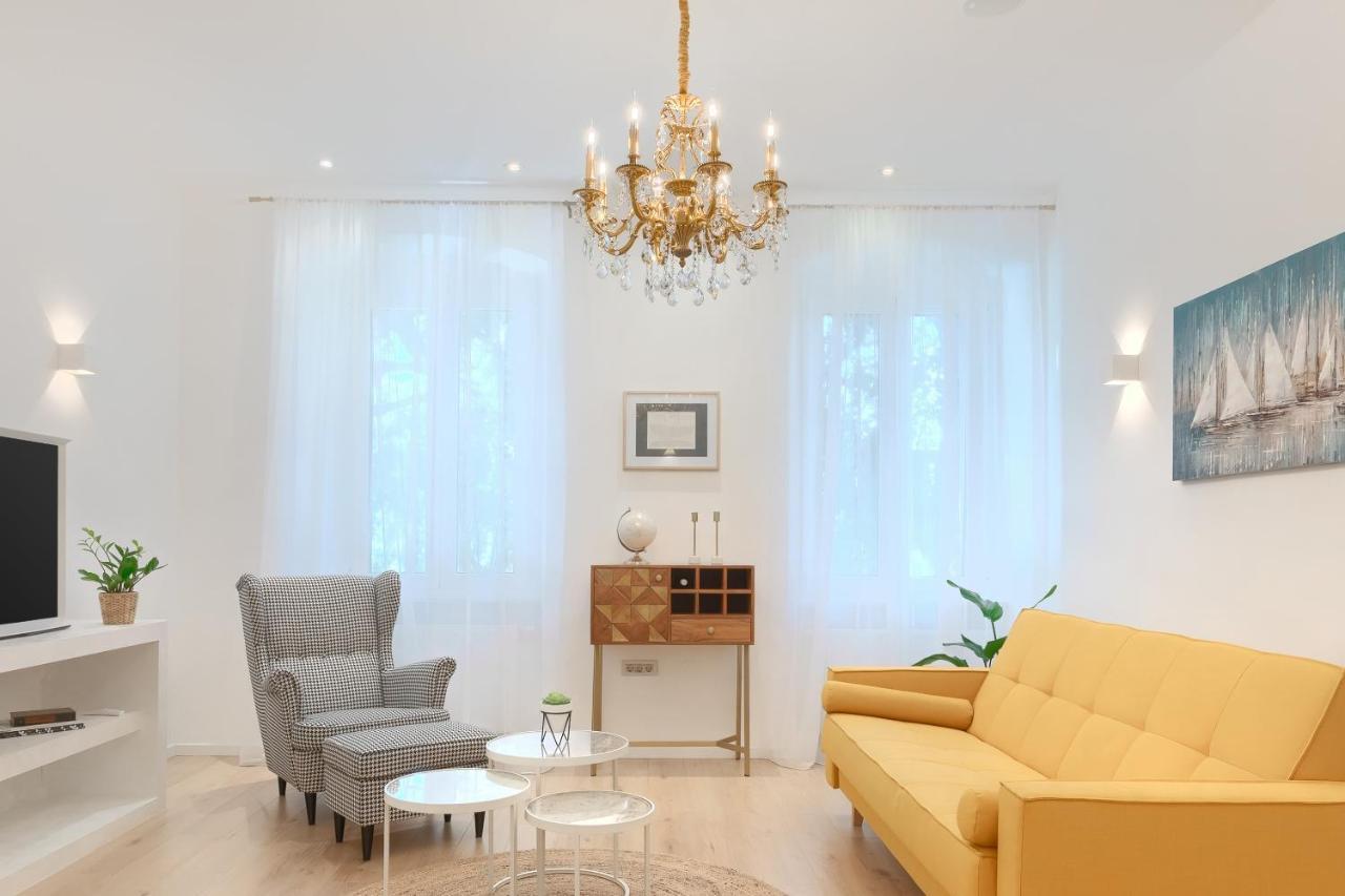 Calafati Apartment With Free Private Parking 里耶卡 外观 照片
