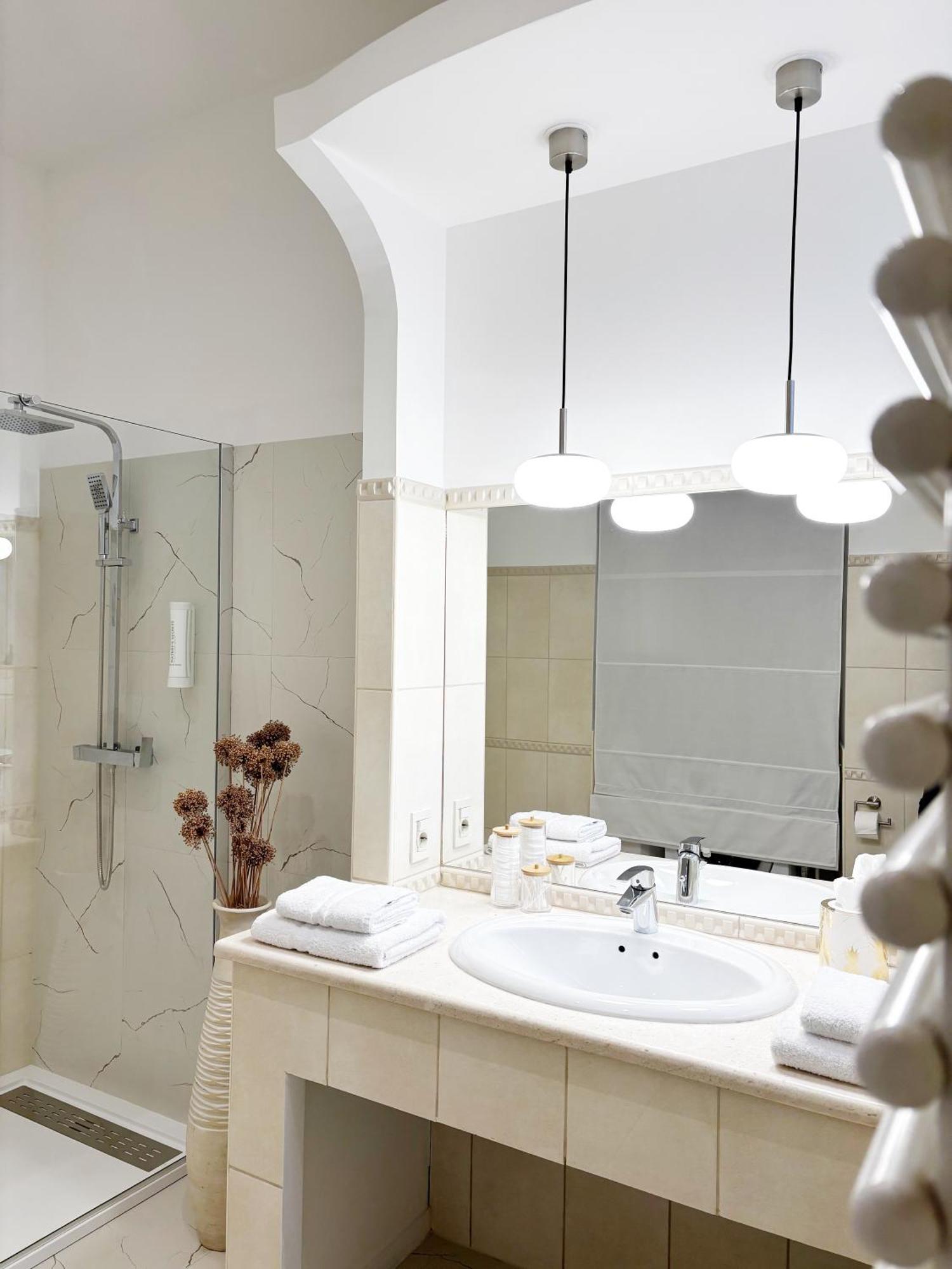 Calafati Apartment With Free Private Parking 里耶卡 外观 照片